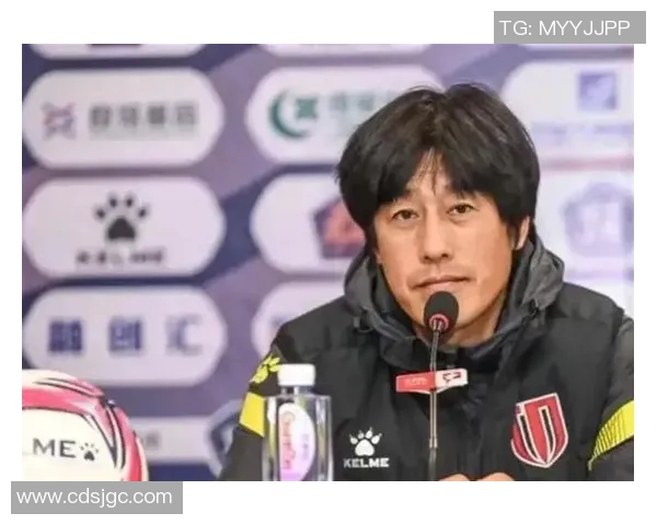 足球明星与俱乐部教练薪资揭秘谁的收入更高影响因素分析