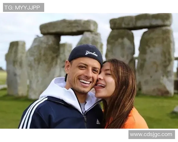 足球明星与怀孕女友的甜蜜生活揭秘幸福背后的故事与挑战