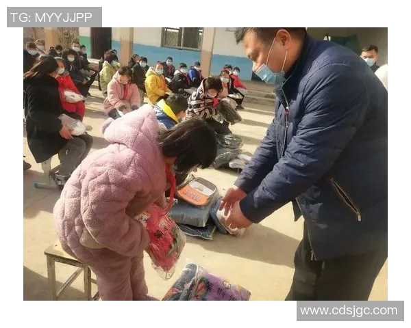 足球明星关爱流浪汉用爱心传递温暖与希望