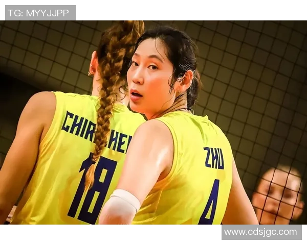 足球明星朱婷的家庭生活揭秘与亲情故事分享