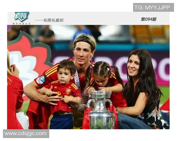 足球明星的女友兼女主持人如何在聚光灯下平衡事业与爱情生活