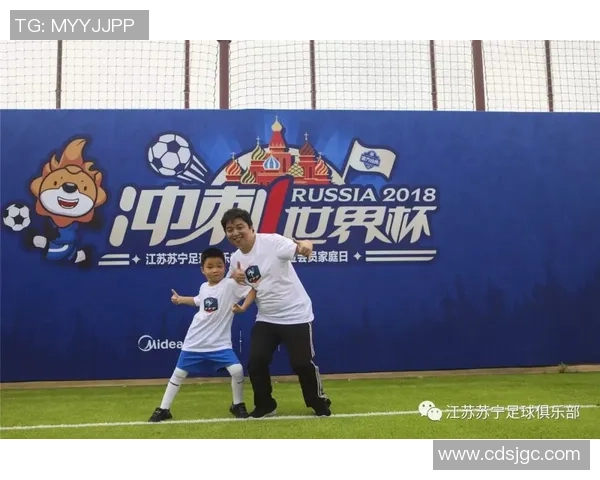 足球明星精彩瞬间动态壁纸合集让你随时感受绿茵场的激情与魅力 足球明星精彩瞬间动态壁纸合集让你随时感受绿茵场的激情与魅力