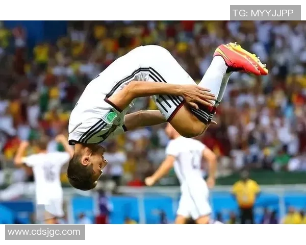 足球明星经典动作解析与背后故事揭秘