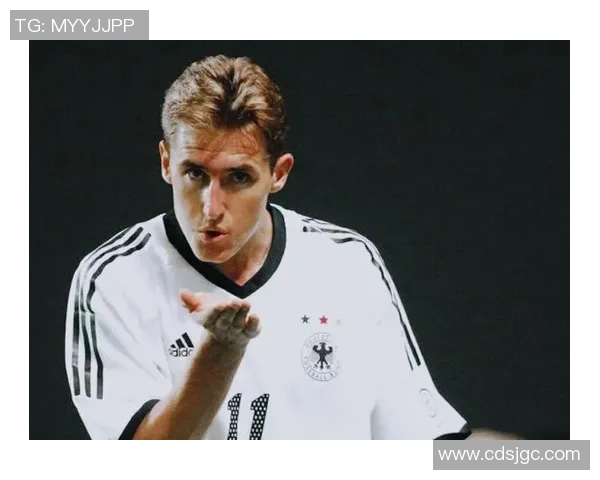 足球明星罗塞克的传奇之路与辉煌成就揭秘 足球明星罗塞克的传奇之路与辉煌成就揭秘